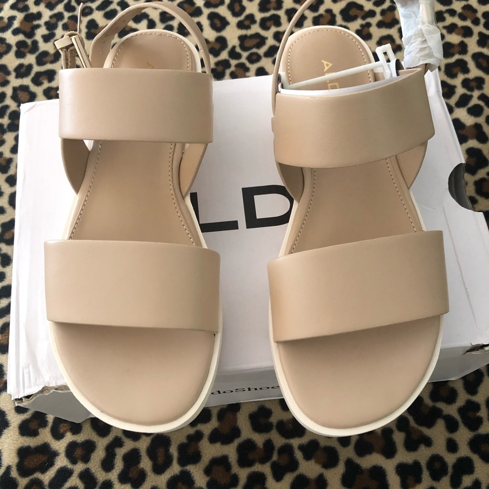 Sandal